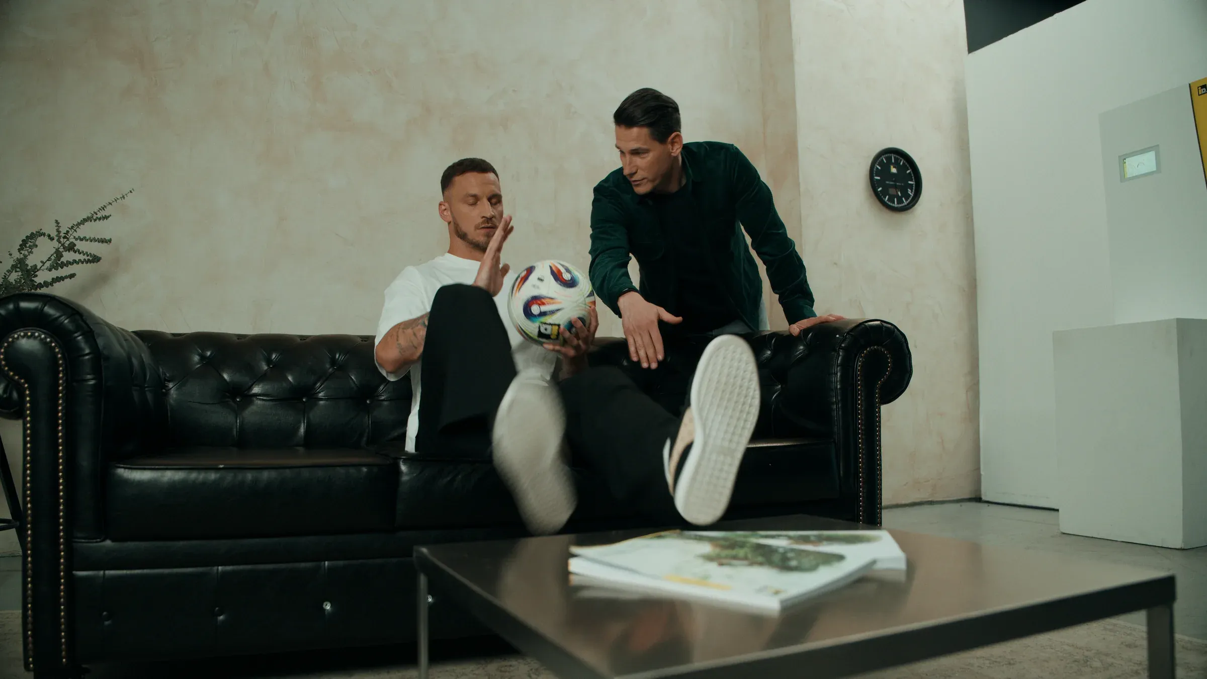 Still 12 aus iDM x Arnautovic 2026
