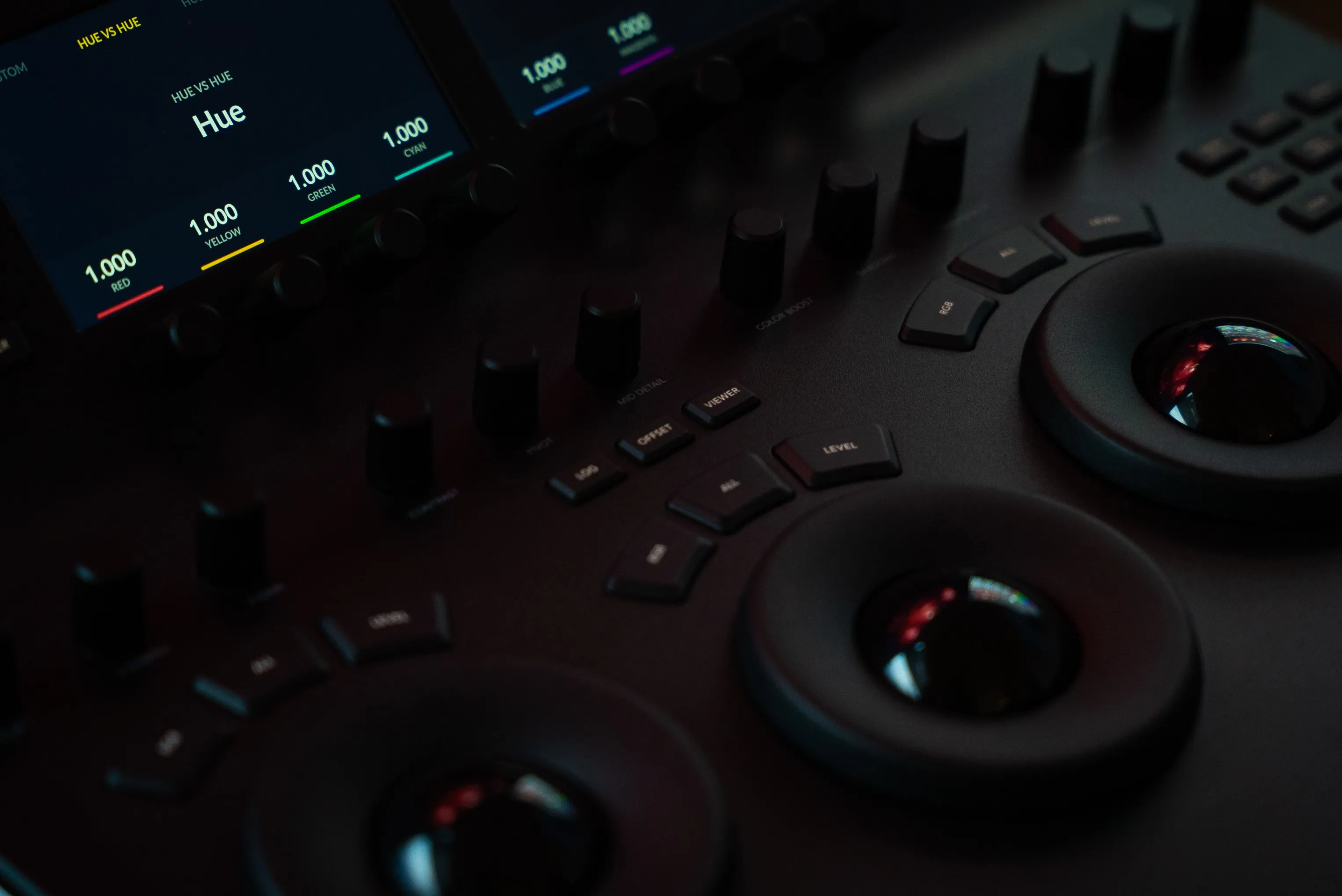 Color grading workstation with DaVinci Resolve and grading panel